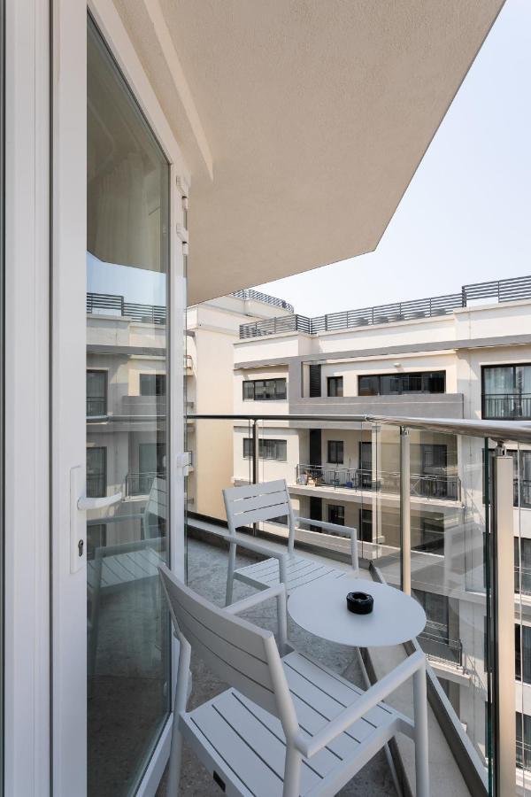 Hotel Mistral St Julian'S, Affiliated By Melia San Julián Exterior foto