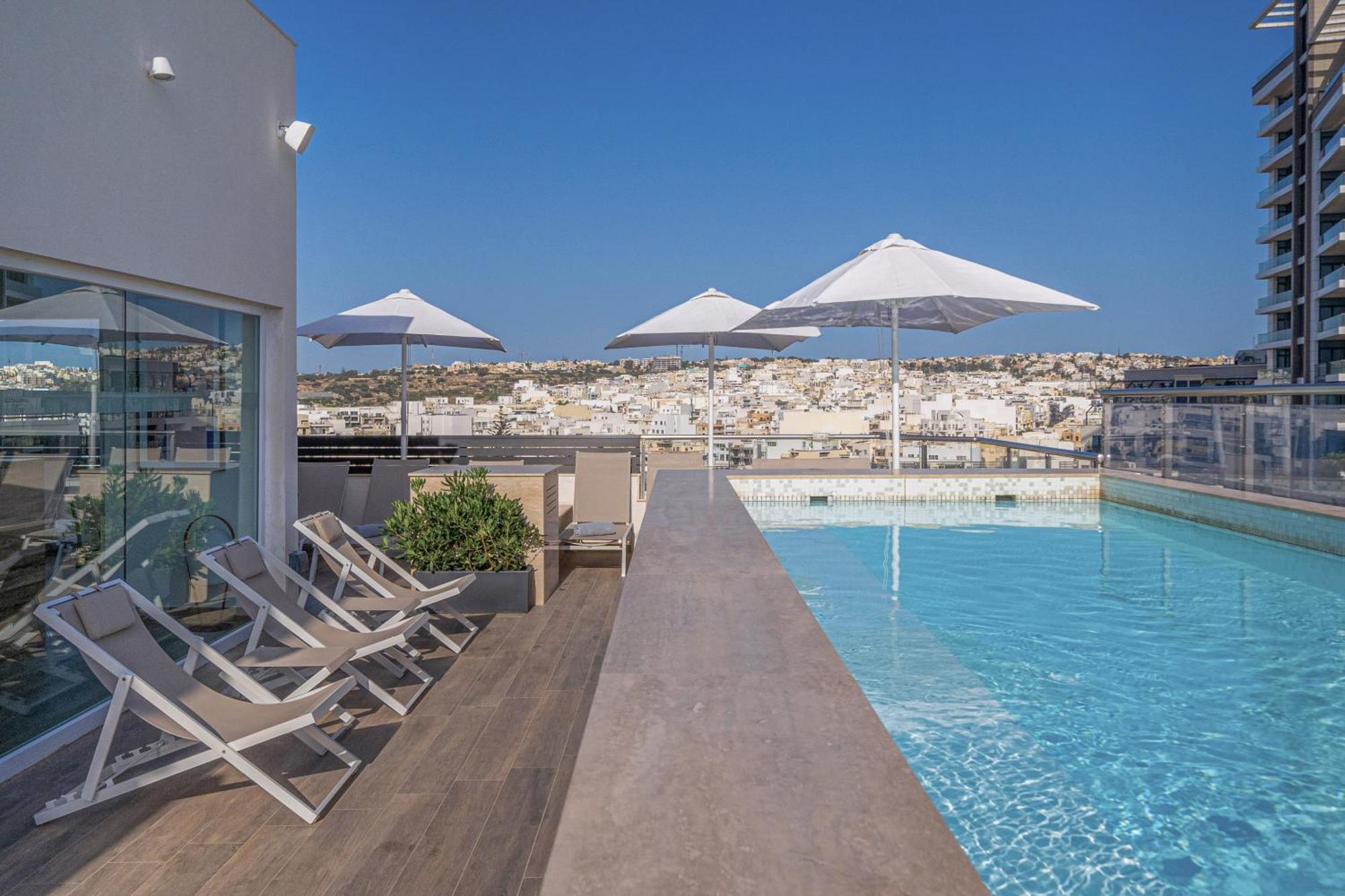 Hotel Mistral St Julian'S, Affiliated By Melia San Julián Exterior foto